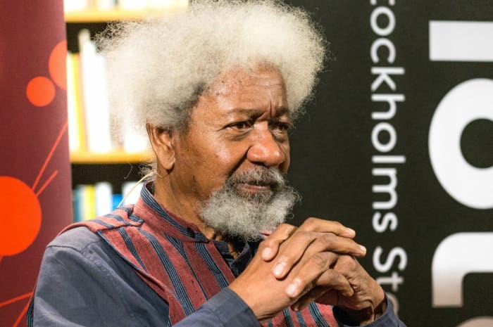 Poem Analysis: 'Telephone Conversation' By Wole Soyinka - Owlcation