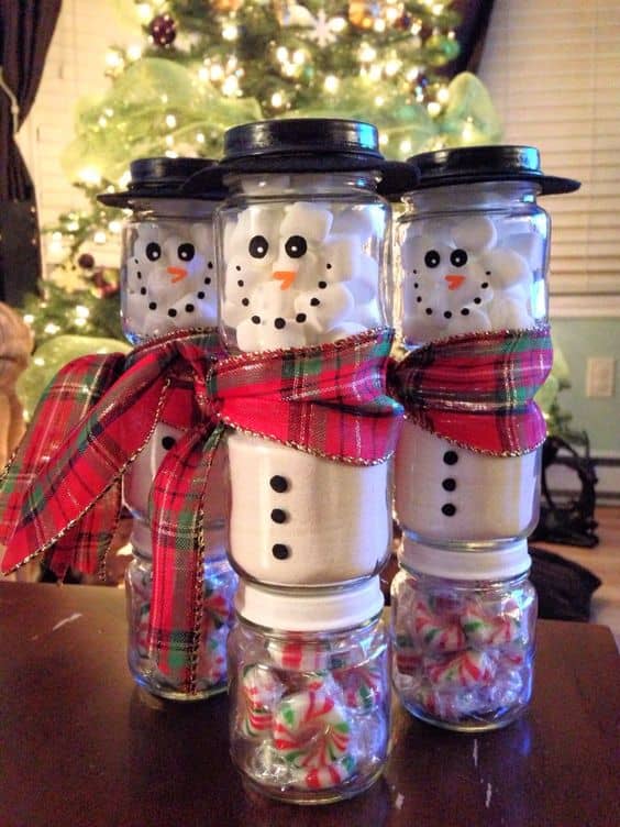 50+ Easy Christmas Gift Ideas for Neighbors Co-workers and Teachers ...