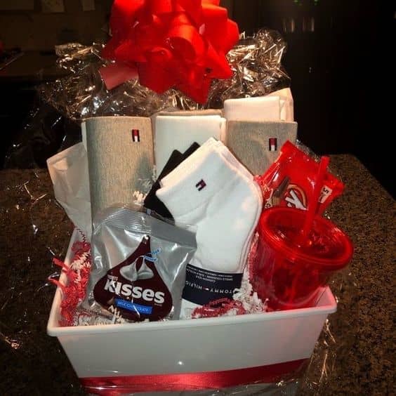 50+ Creative Birthday and Christmas Box Ideas for Boyfriend - HubPages