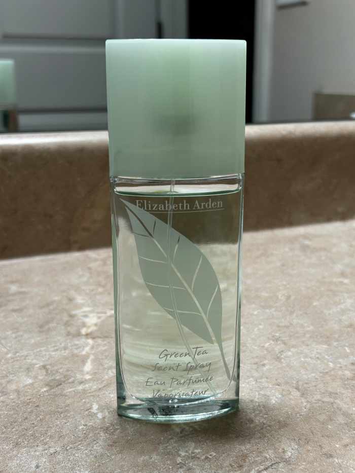 Best Women's Perfumes for the Office HubPages