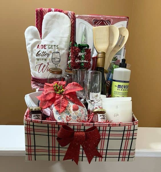 75+ Gorgeous DIY Christmas Gift Basket Ideas for Women - HubPages