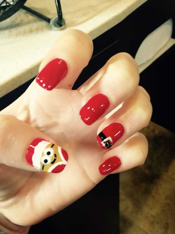 Merry Minion Christmas Nails