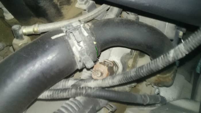 Coolant Leak Symptoms And Diagnosis AxleAddict