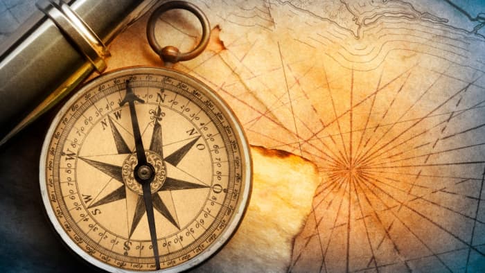 Where Is North? 5 Ways to Find North (or South) Without a Compass ...