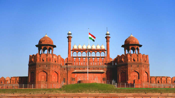 Fort Agra: The Red Fort Close to the Taj Mahal - WanderWisdom