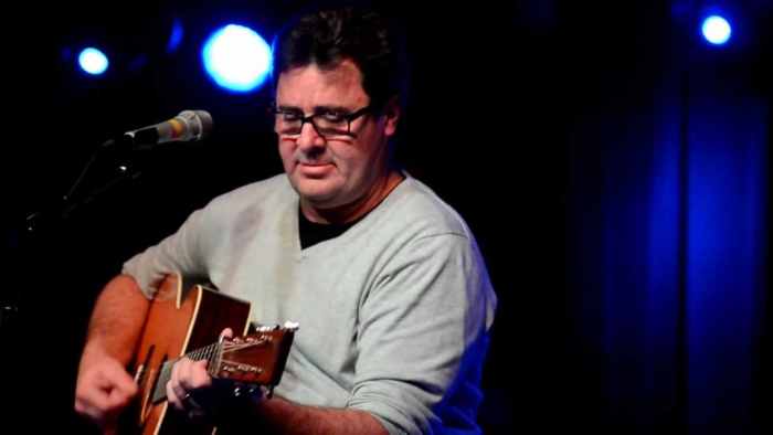 50 Best Country Songs About Death of a Friend - HubPages