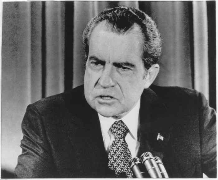 Nixon/Leighton