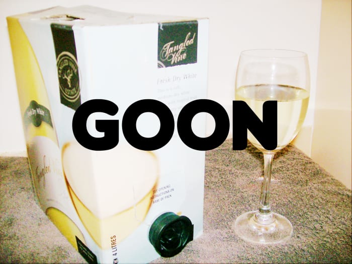 "A 4 Litre Cask of Australian White Wine" by MichaelGG at English Wikipedia - Transferred from en.wikipedia to Commons by Sreejithk2000 using CommonsHelper. Licensed under Public Domain via Commons