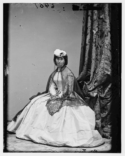 The American Civil War was responsible for changes in women's fashion in the mid-1800s.