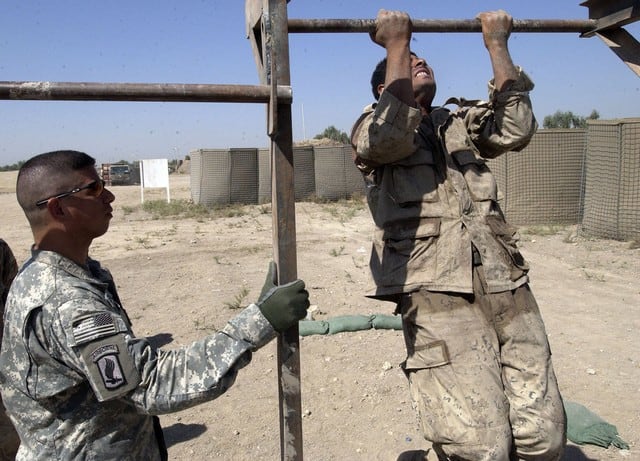 Soldaten müssen auch im Einsatz fit bleiben.