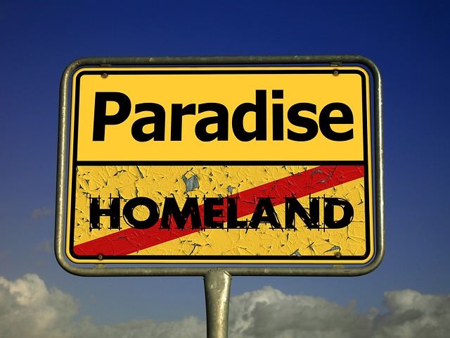 Illegal immigration is a highly emotive and controversial topic in the USA. The southern border with Mexico is where most of the arguments tend to be focused, with some people arguing that the border should be considerable strengthened.