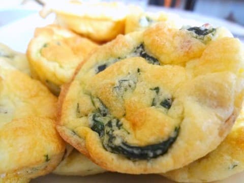 Mini Bacon and Spinach Breakfast Souffle Recipe - Delishably