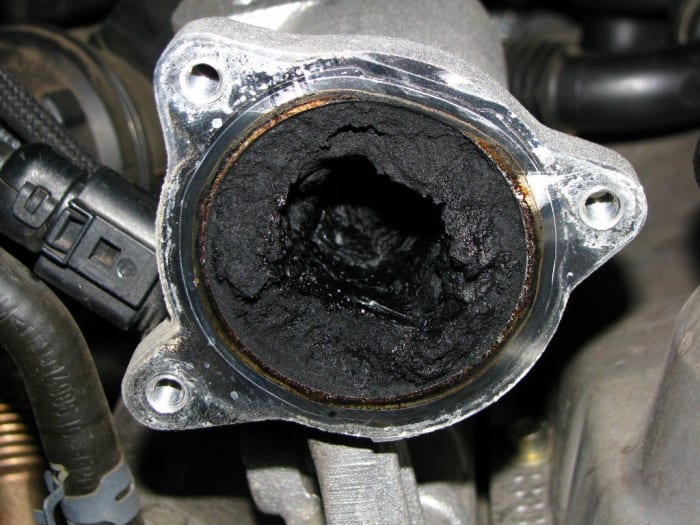 How to Remove, Clean, or Bypass the EGR Valve on Trafic, Vivaro, and