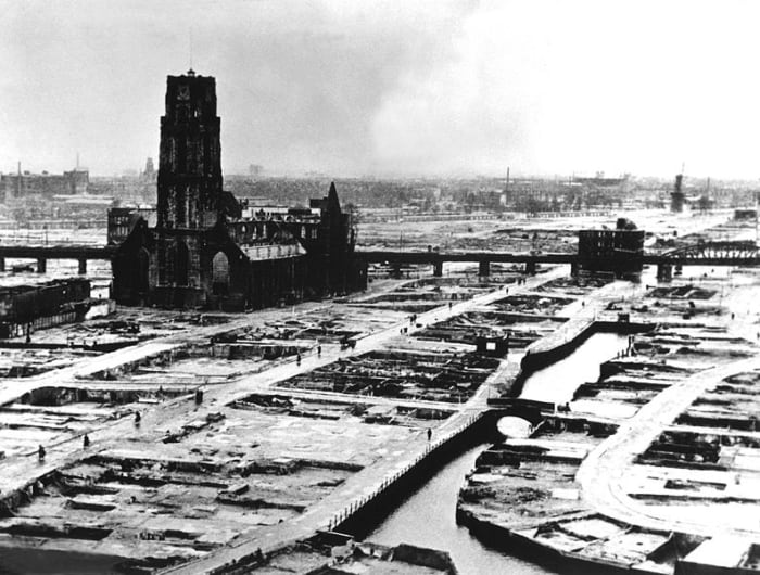 WW2: Invasion of Holland: German bombers set the whole inner city of Rotterdam ablaze, killing 814 of its inhabitants