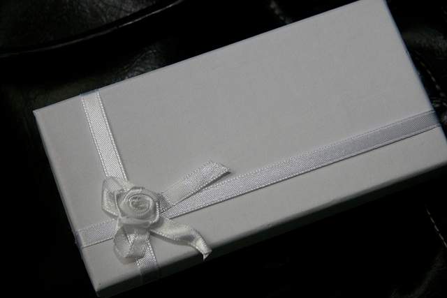 The best gift for a second wedding or older couple may not come in a box, though it's still nice to wrap up and bring a gift, even if it's a wrapped up gift certificate.