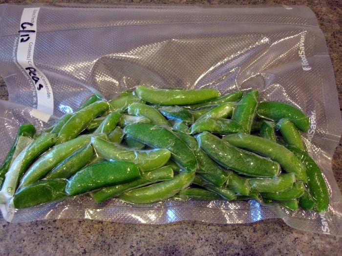 How to Freeze Green Beans, Sugar Snap Peas, and Broccoli ...