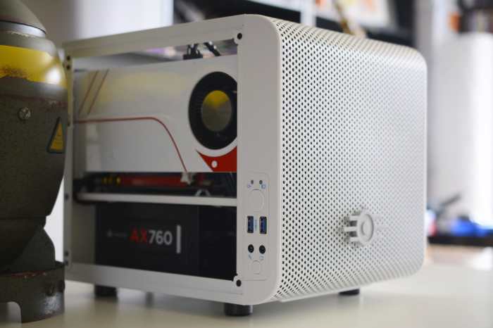 The Thermaltake Core V1 is available in white and black. The V21 has a slightly larger Micro ATX design along with a front panel window.