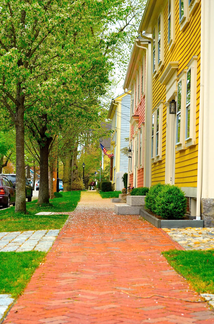 Wickford's tree lined streets with stone sidewalks and houses dating back to the late-17th/early-18th century.