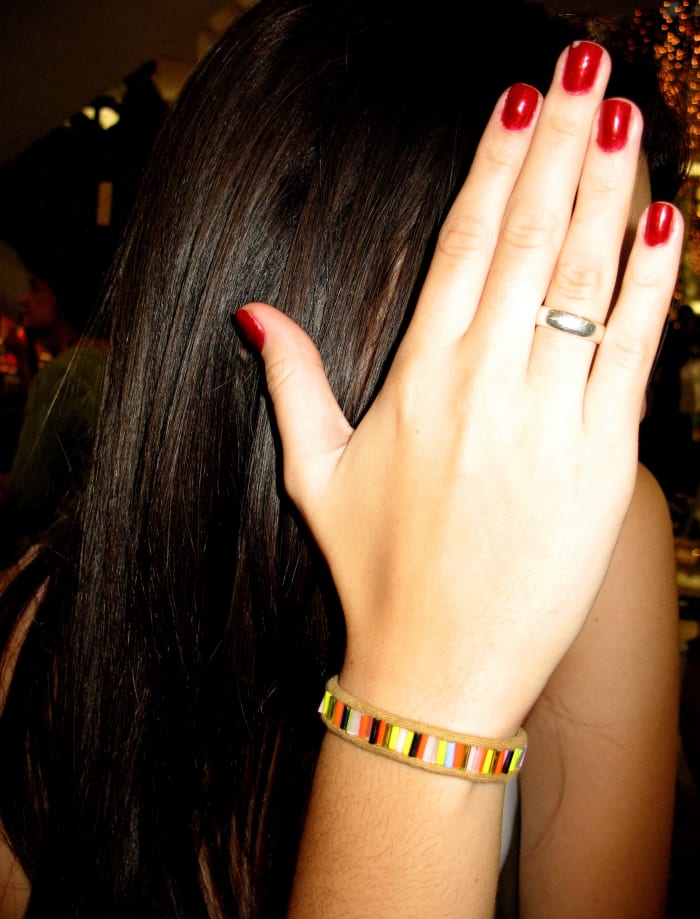 Want to remove your acrylic nails? You can do it! Your natural nails can be sexy too!