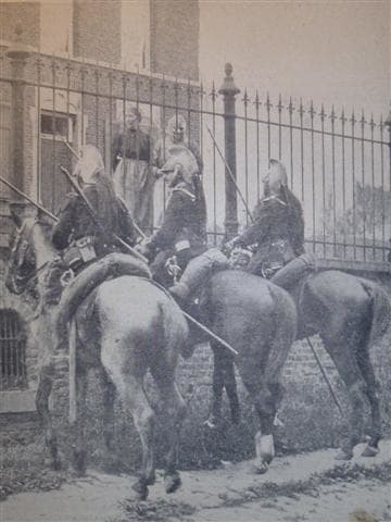A scouting party of French Dragoons on a Belgian Highway