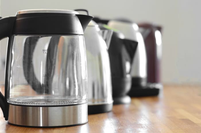Many electric kettles options exist in the market. Make sure to choose the best one!