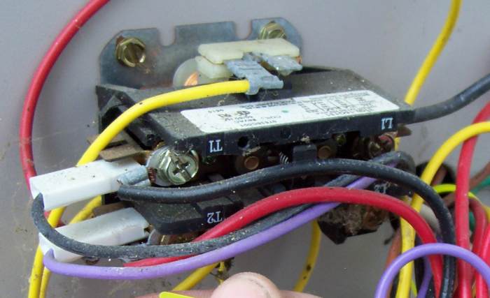 Contactors don't typically go bad. Many times they malfunction, it is because of carbon build up on the surface that is to make contact.