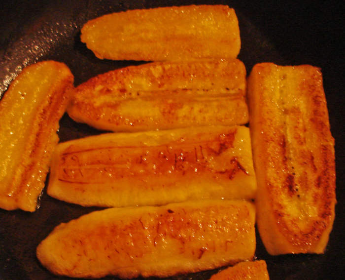 Pan-fried slices of mature plantain, a sweet treat that goes well with almost any meal. They are commonly served with breakfast in Central America.