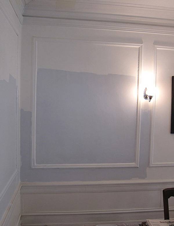 Architectural accents can make a room. This wall features a wainscoting effect and a beautiful blue and white paint combination. This wall has it all!