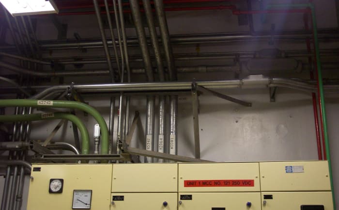 Multimeters designed for use with consumer electronics shouldn't be used for industrial grade power connections.