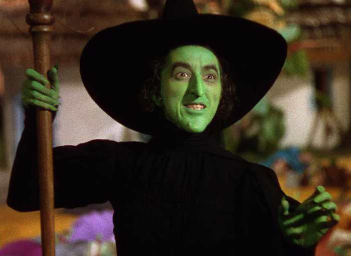 8 Movies With Manipulative And Evil Female Villains ReelRundown