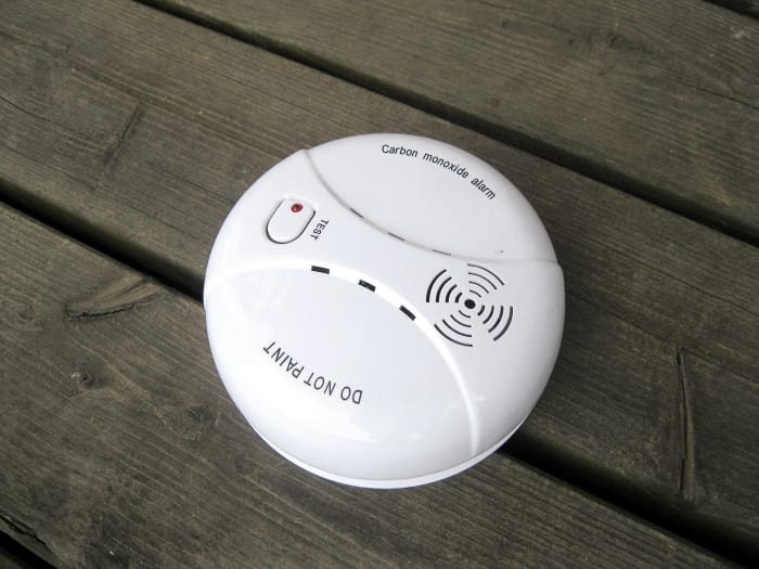 A carbon monoxide detector and alarm