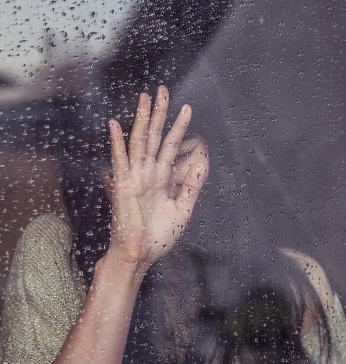 Are you worried that your friend is in an unhealthy relationship? Learn how to spot the signs of emotional, physical, and financial abuse.