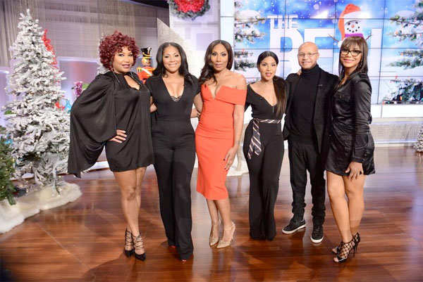 The Braxtons from left to right Towanda, Trini, Traci, Toni, the oldest, Michael, and Tamar, the youngest