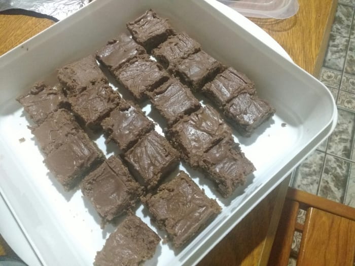 These mouthwatering brownies are simple and cheap to make, which makes them the perfect for a school bake sale. No bake sale in sight? Share them with your family at home!