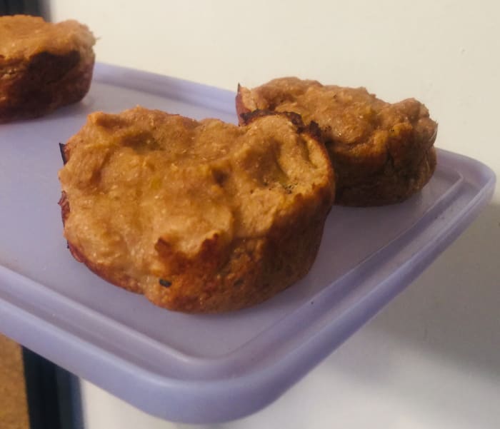 I used whole wheat flour to make this batch of muffins, but all-purpose works just as well. I recommend using whichever variety you have on hand.