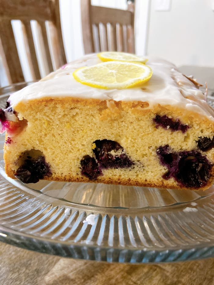 This scrumptious lemon blueberry bread is delightful as a snack or a dessert. The smell of the lemon is really tempting!