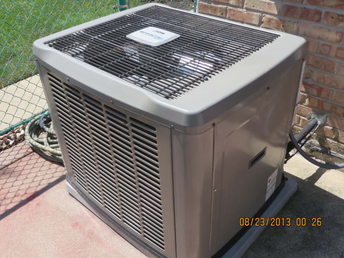 Central air conditioning units keep down excess humidity and are a reliable way to control temperature. They also trap allergens in the filter, and enable you to keep your home cool without opening your windows and exposing you to allergens.