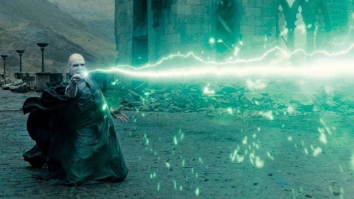 Voldemort casts Avada Kedavra