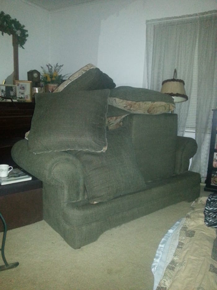 All fabric items, including sofas and cushions, were sprayed with lice spray, vacuumed, and left untouched for at least 60 days. You can see the makeshift bed we made to sleep on during that time (bottom right).