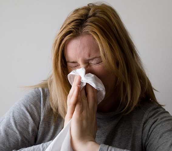 Having a cold is no fun, and all of the common remedies are bogus. Read below to find out what you should and shouldn't be doing to treat your cold.