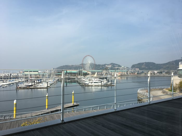 The city of Gamagori, being located bayside, has a lot of scenery and activities that take advantage of its location.