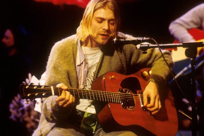 Kurt Cobain and the Martin D-18E - Spinditty - Music