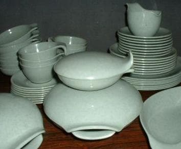 Russel Wright Residential Melmac Dinnerware was given the MOMA Good Design award in 1953 and 1954!