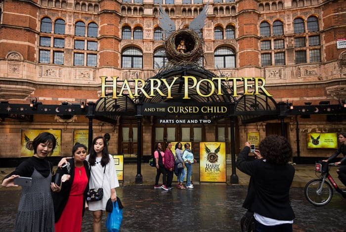 "Harry Potter and the Cursed Child" Script Review ...