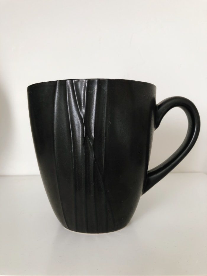I always like black. It's bold and strong just like coffee. If you are a coffee lover, a black mug is a must!
