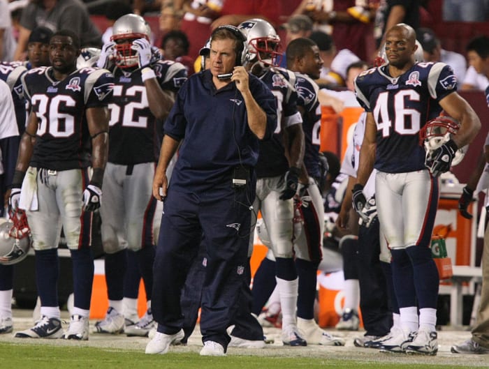 Bill Belichick coaching a Patriots game