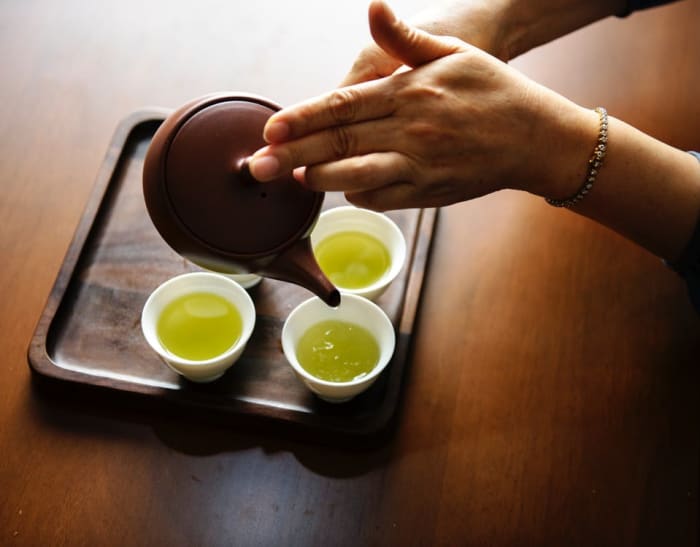 The antioxidants in green tea may help to reduce the risk of many different diseases, including cancer.