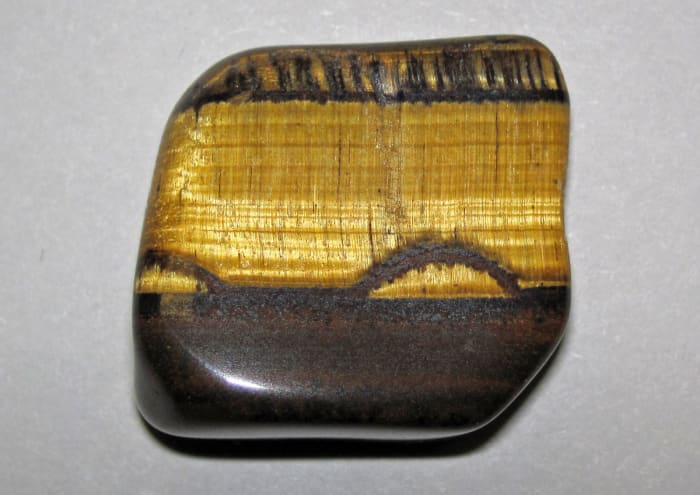 This crystal is believed to give Sekhmet his strength and power.