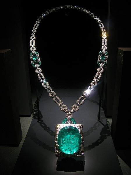Emerald necklaces were typically worn to help prevent epilepsy and also seen as symbol of true love.