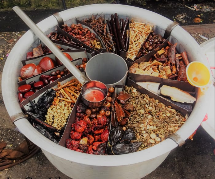 Herbs contain many health benefits and healing properties. Knowing which herbs are best for which ailments is an excellent idea.